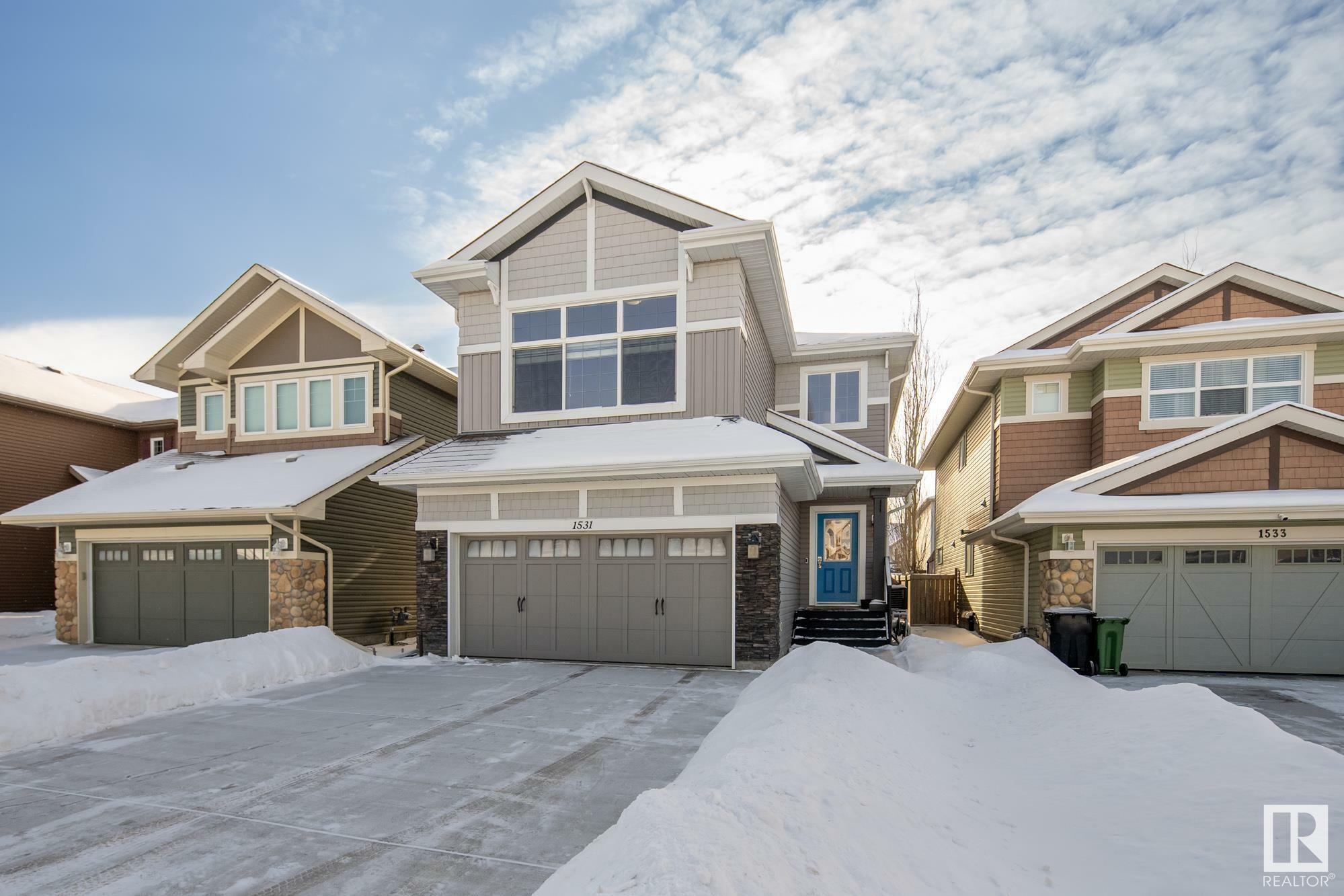 Property Photo:  1531 Chapman Way SW  AB T6W 0Z1 