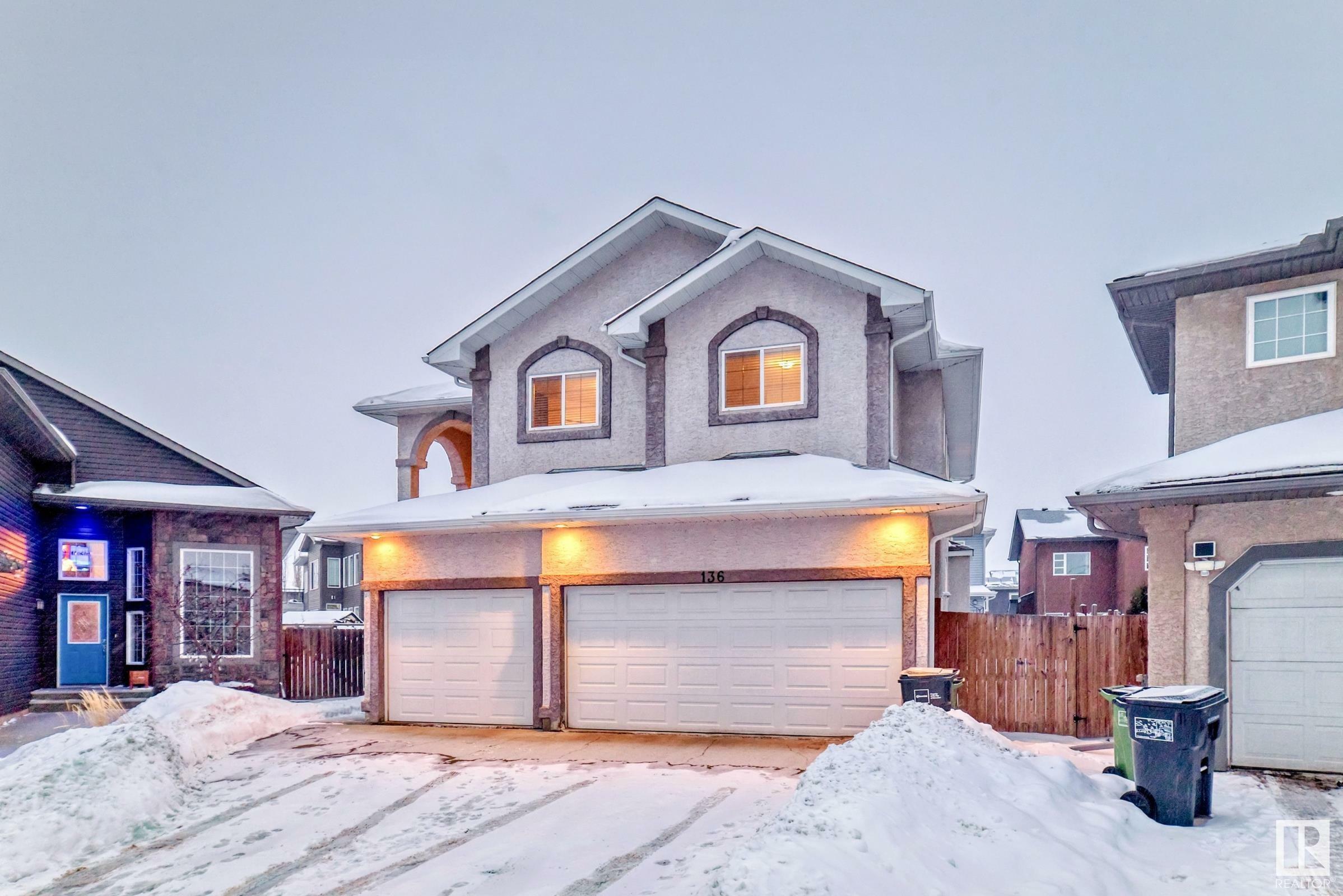 Property Photo:  136 Fraser Way NW  AB T5Y 3M8 