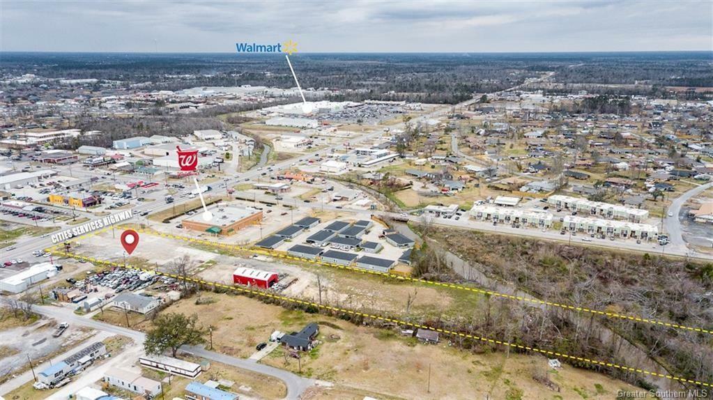 Property Photo: 115 S Cities Service Highway LA 70663