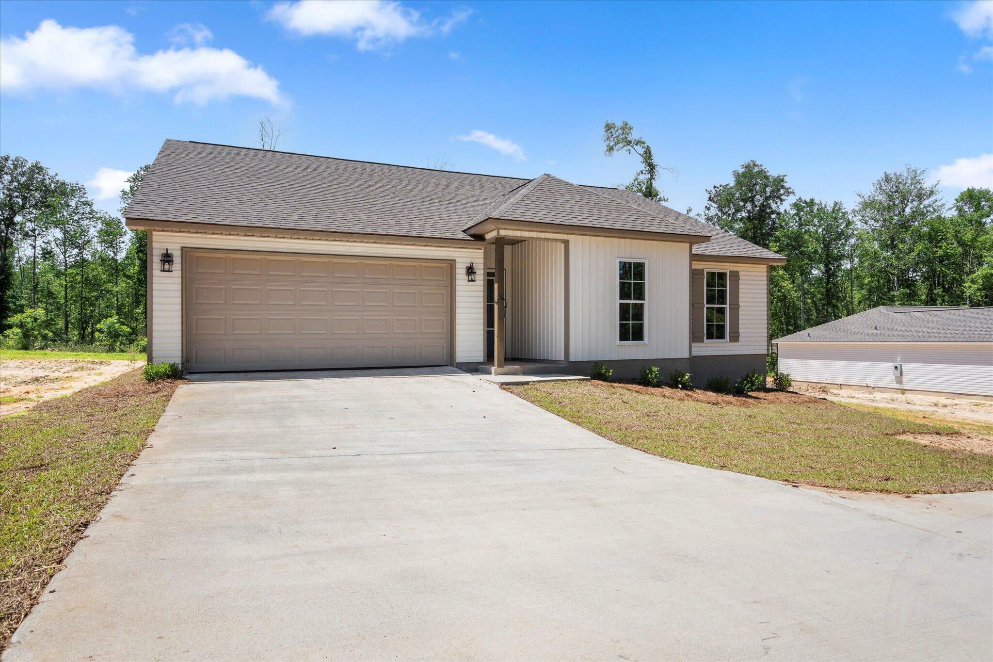 Property Photo: 1011 Browns Bridge Rd. MS 39401