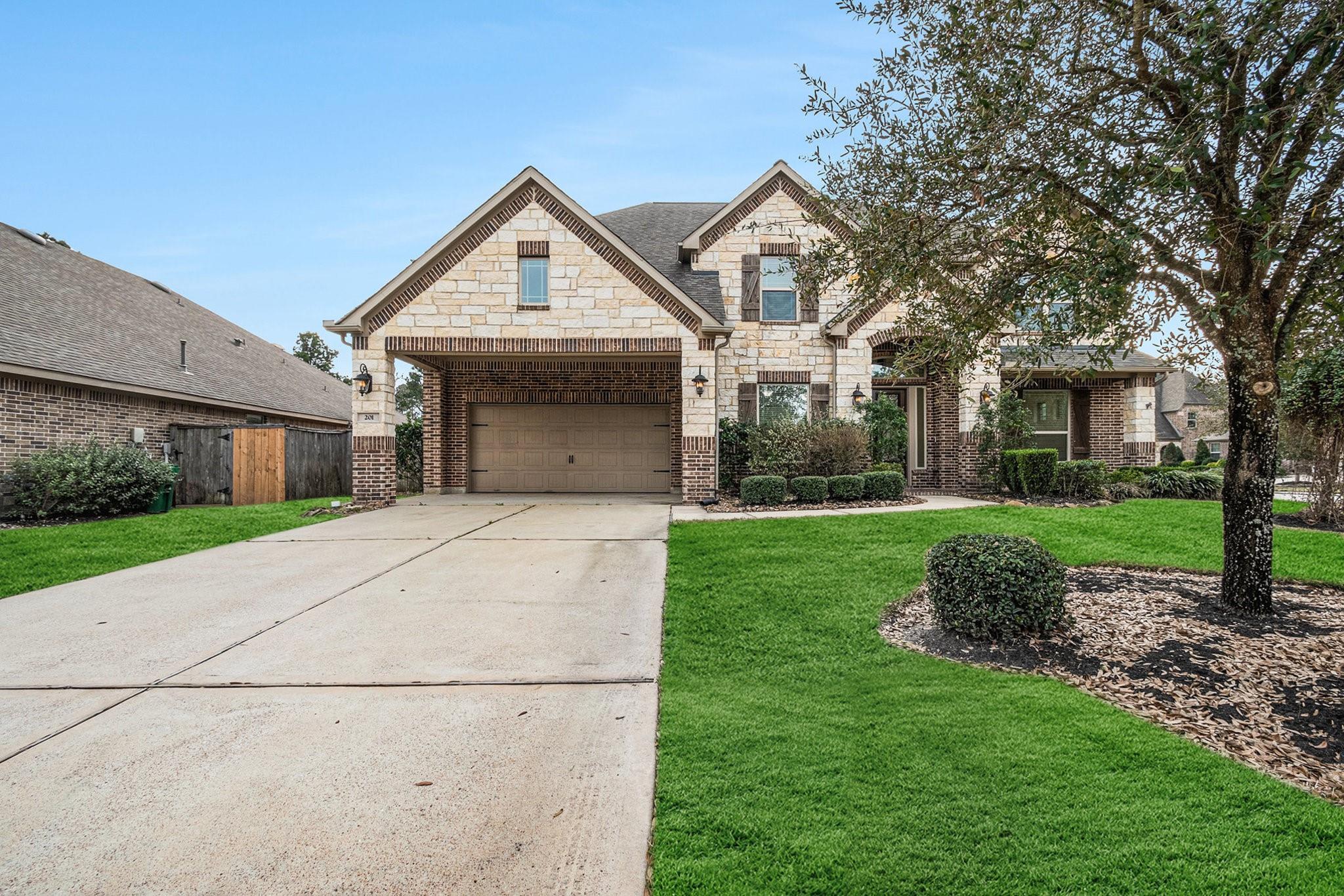 Property Photo: 201 River Wilde Drive TX 77316