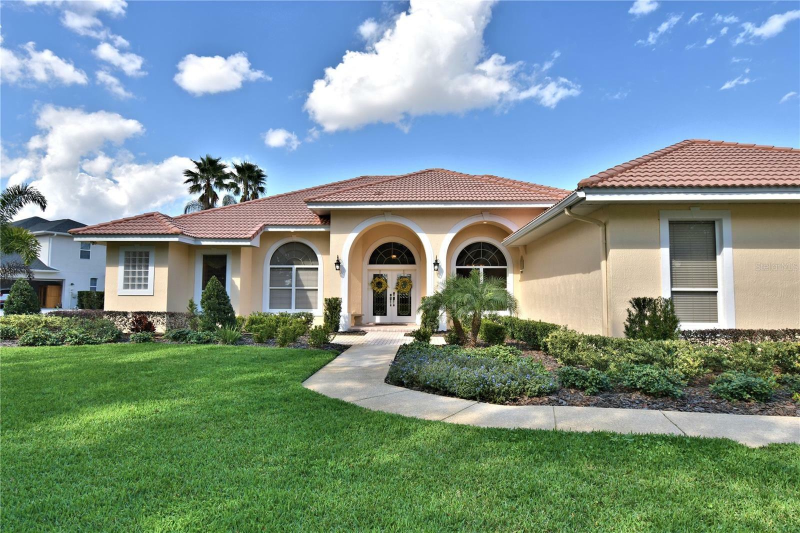 Property Photo:  105 Wyndham Drive  FL 33884 