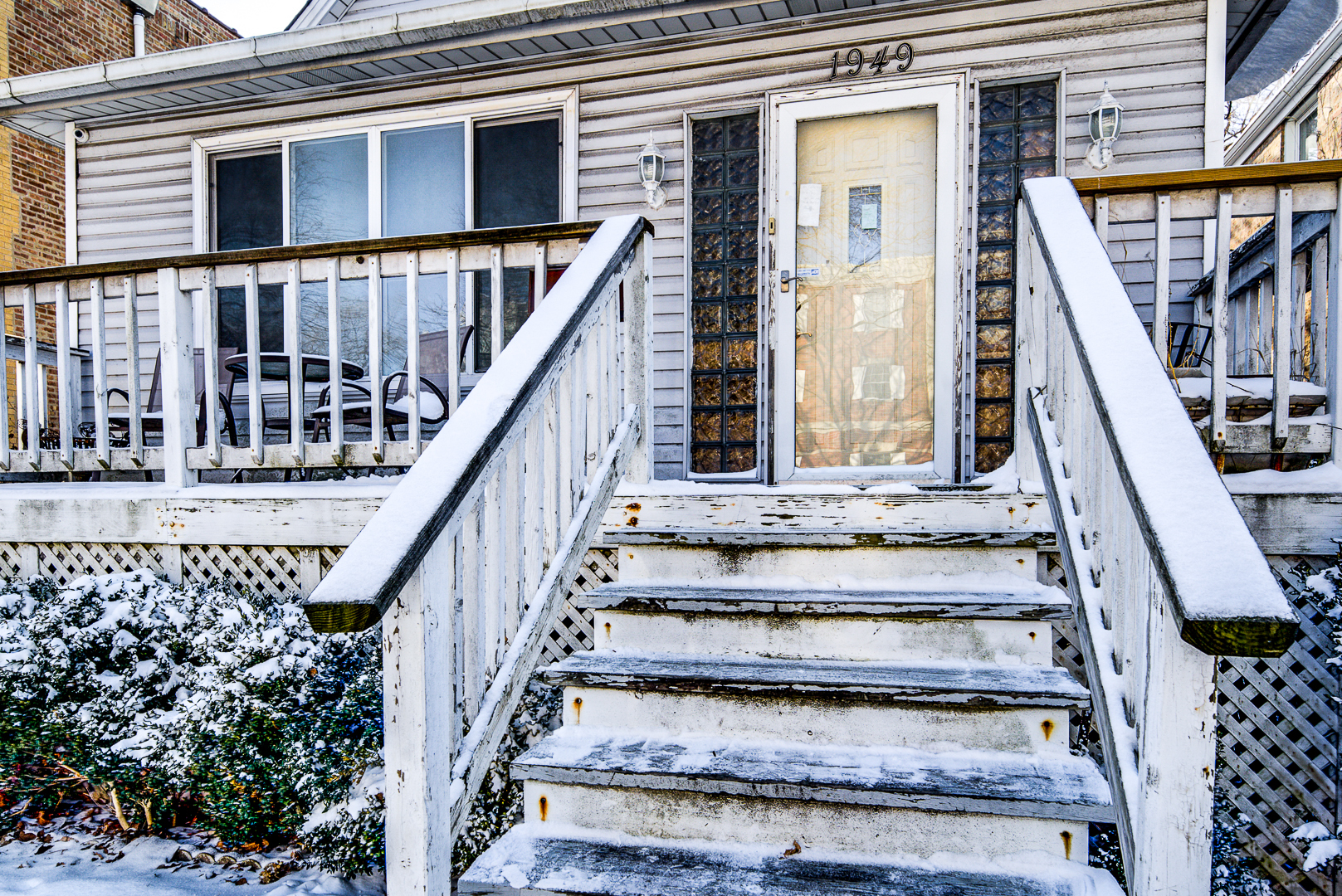 Property Photo:  1949 W Granville Avenue  IL 60660 