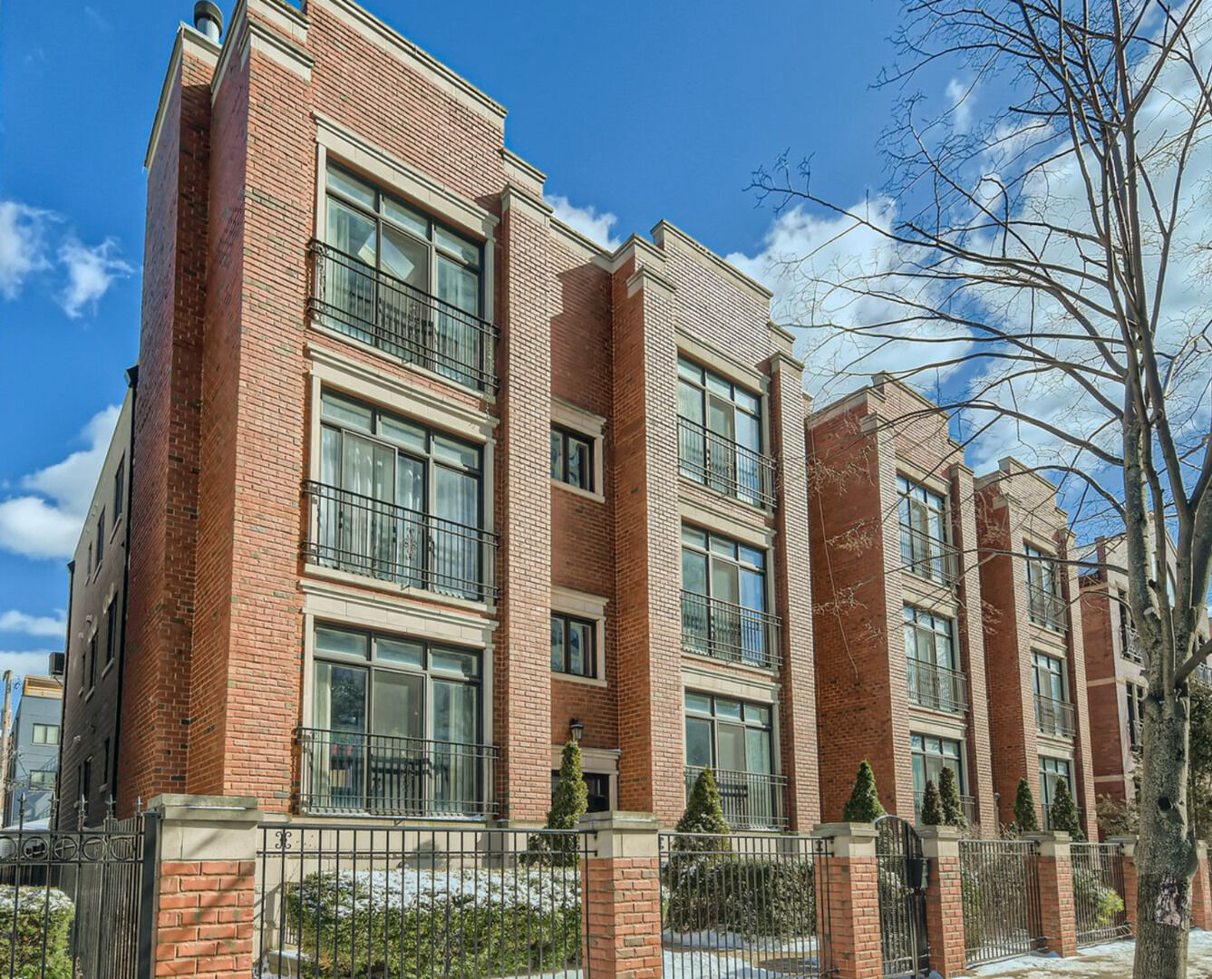 Property Photo:  4857 N Winthrop Avenue 3N  IL 60640 