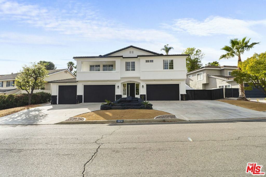 Property Photo:  29781 Smugglers Point Drive  CA 92587 