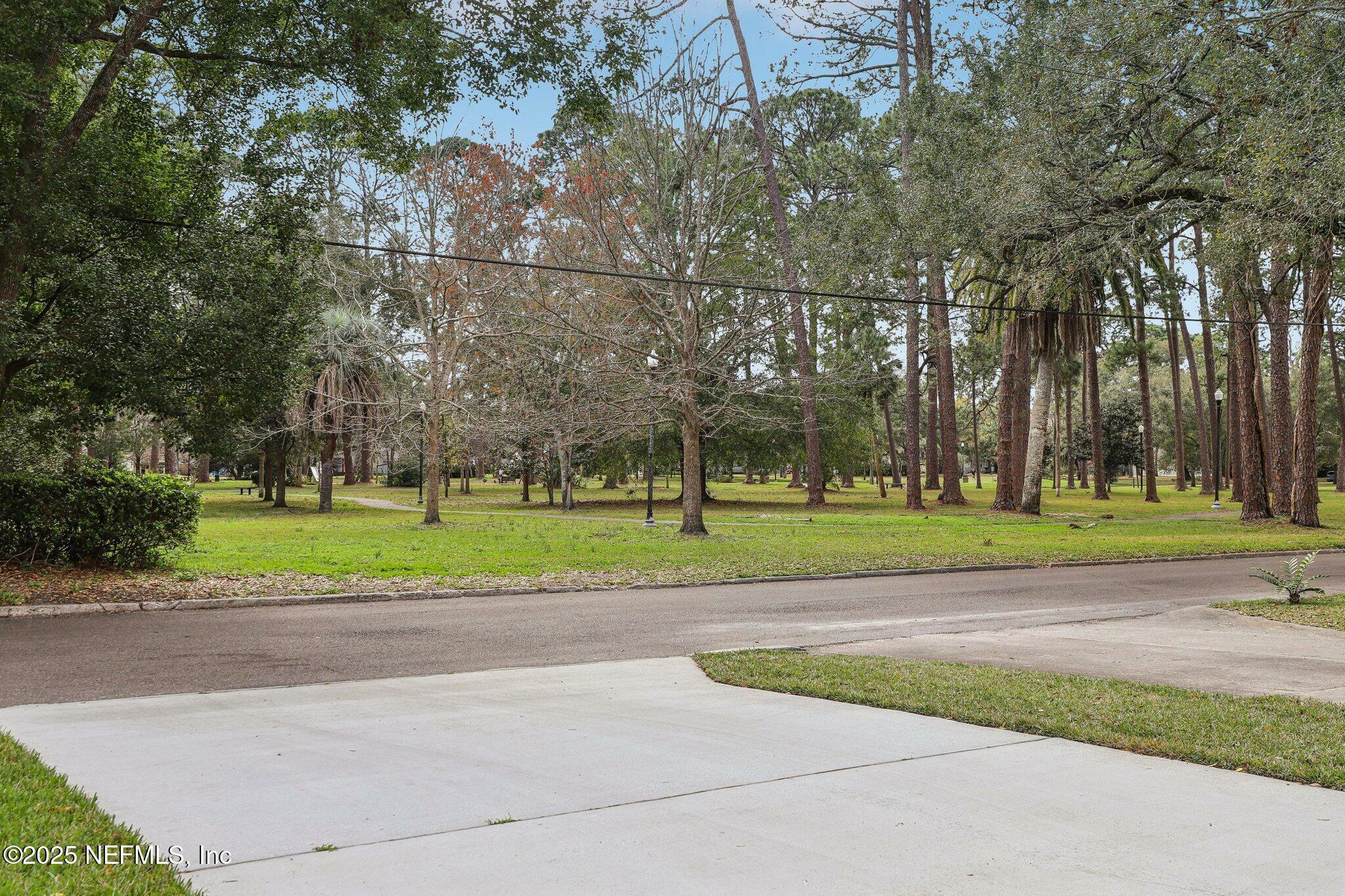 Property Photo:  4535 Sappho Avenue  FL 32205 