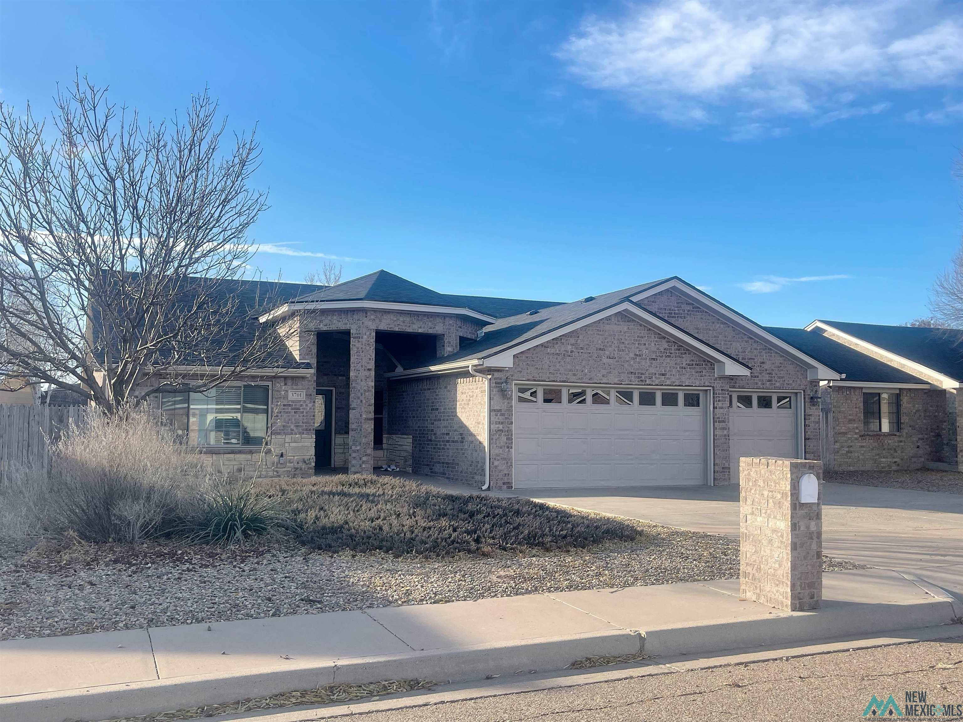 Property Photo: 3701 Benjamin Davis NM 88101