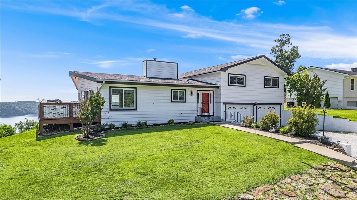 Property Photo:  8116 Pine Lane  AR 72756 