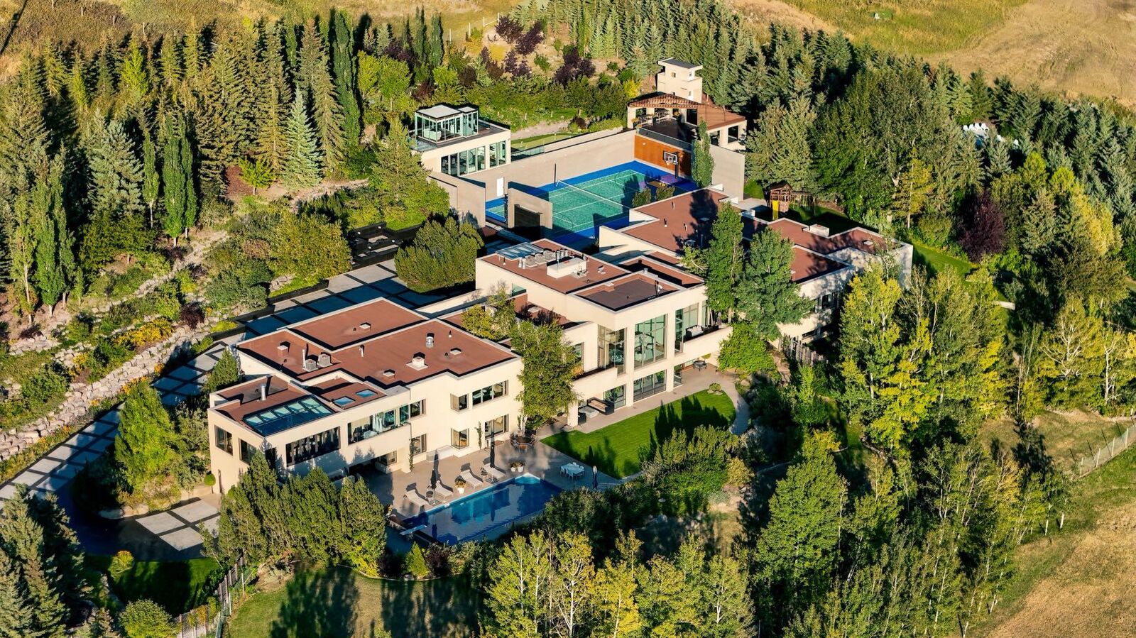 Photo de la propriété:  25102 Lower Springbank Road  AB T3Z 3J9