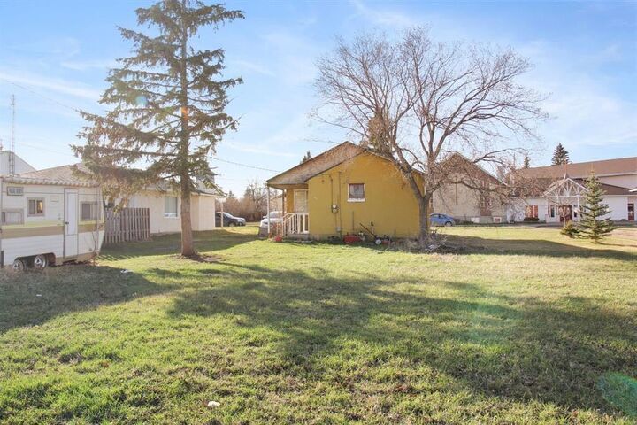 Property Photo: 5313 50 Street AB T0C 0X0