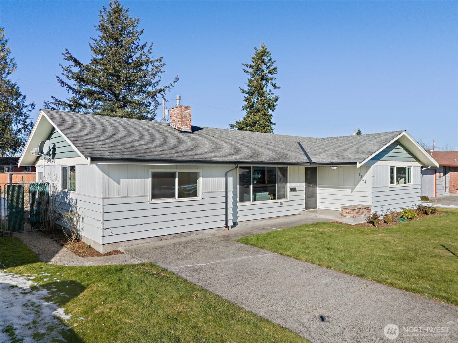 Property Photo:  1154  Garfield Street  WA 98022 