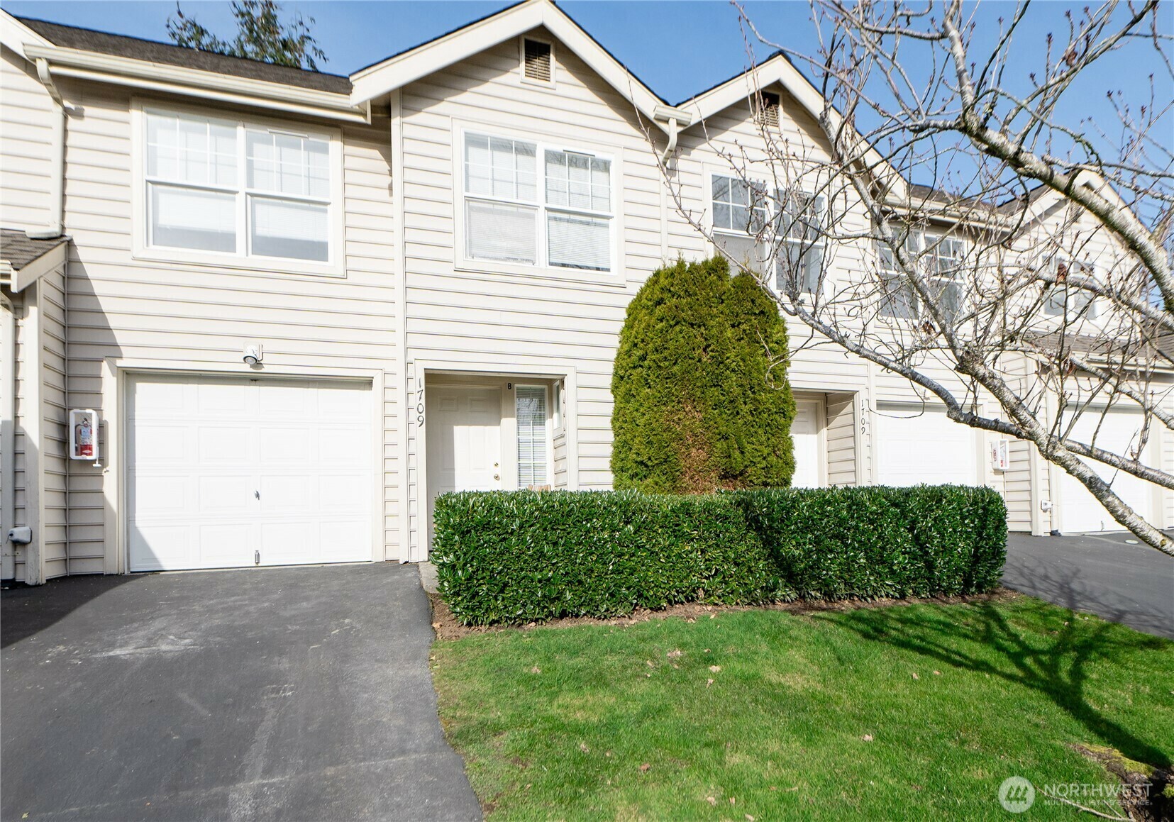 Property Photo:  1709  Valhalla Lane B  WA 98226 