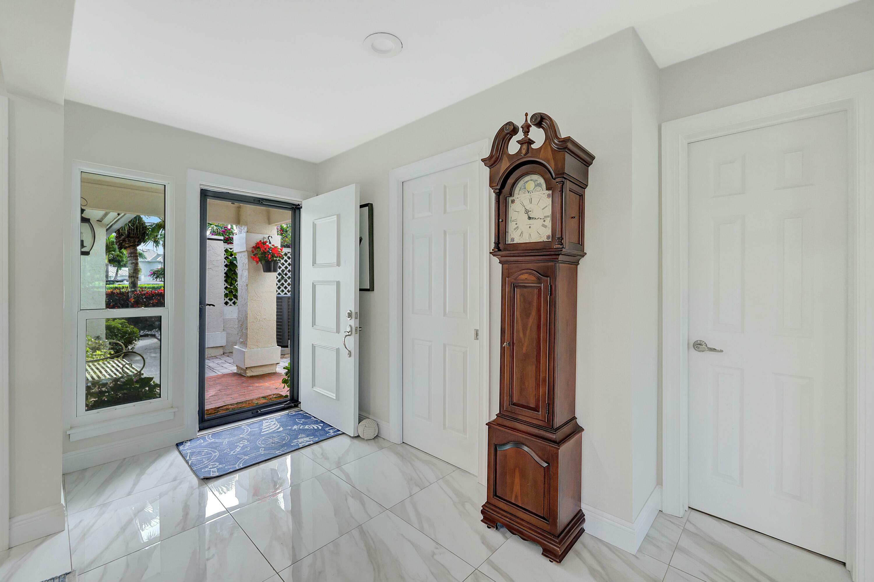 Property Photo:  5617 SE Foxcross Place  FL 34997 