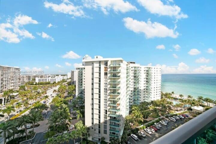 Property Photo: 4001 S Ocean Dr 14G FL 33019