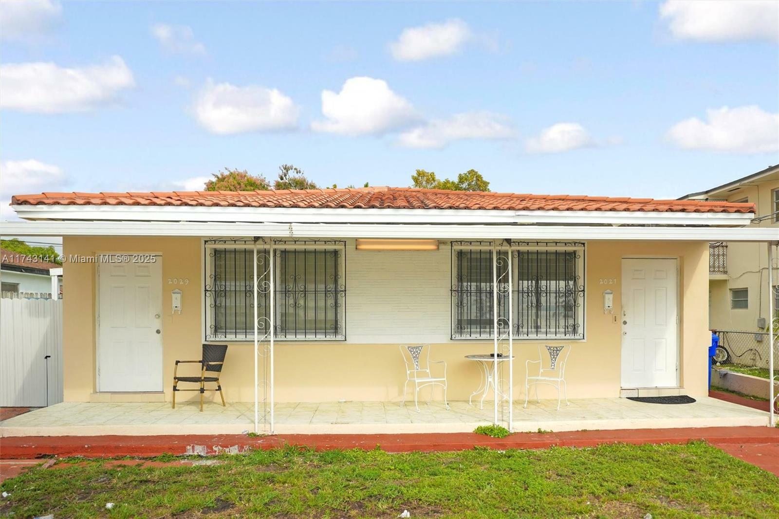 Property Photo:  2027-29 NW 1st Ter  FL 33125 