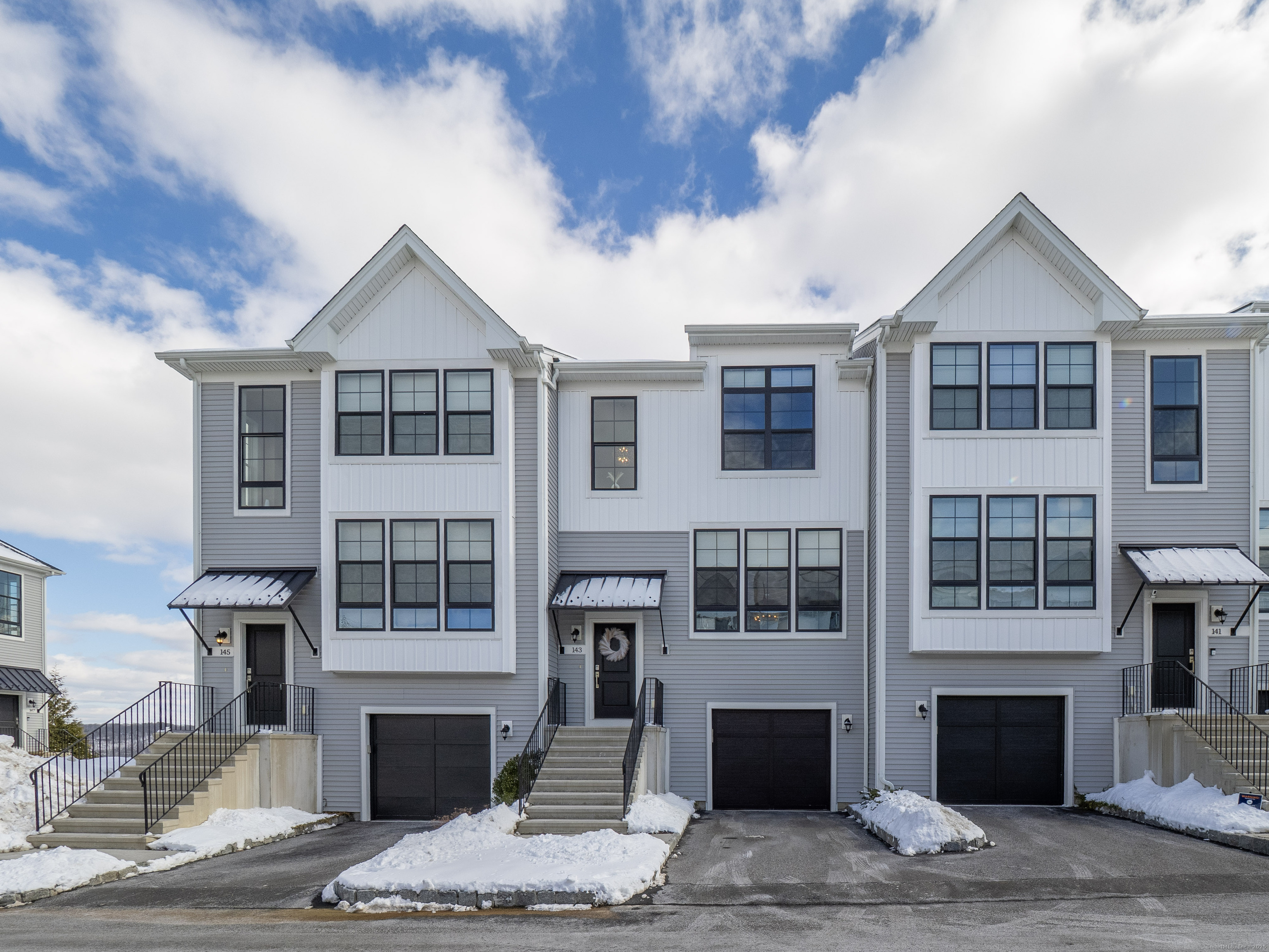 143 Brentwood Circle 143  Danbury CT 06810 photo