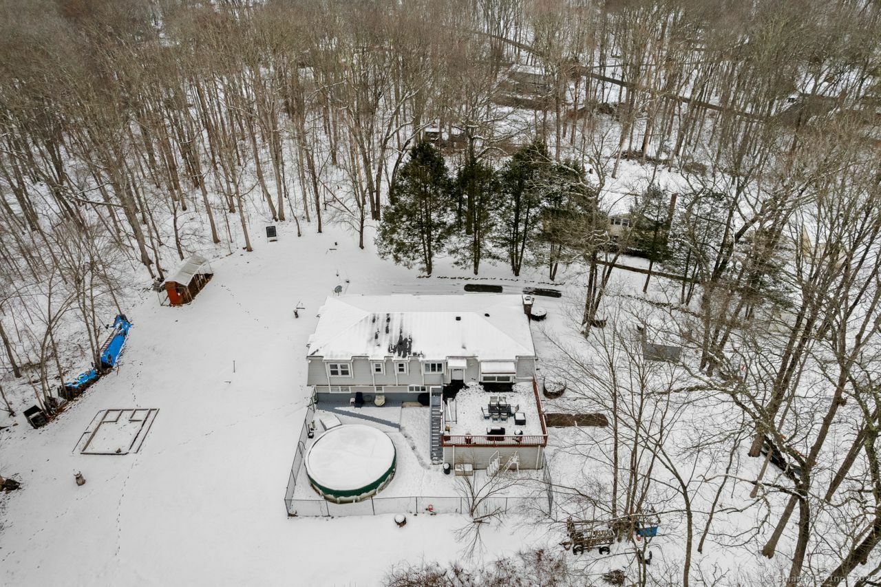 Property Photo:  118 Hart Road  CT 06437 