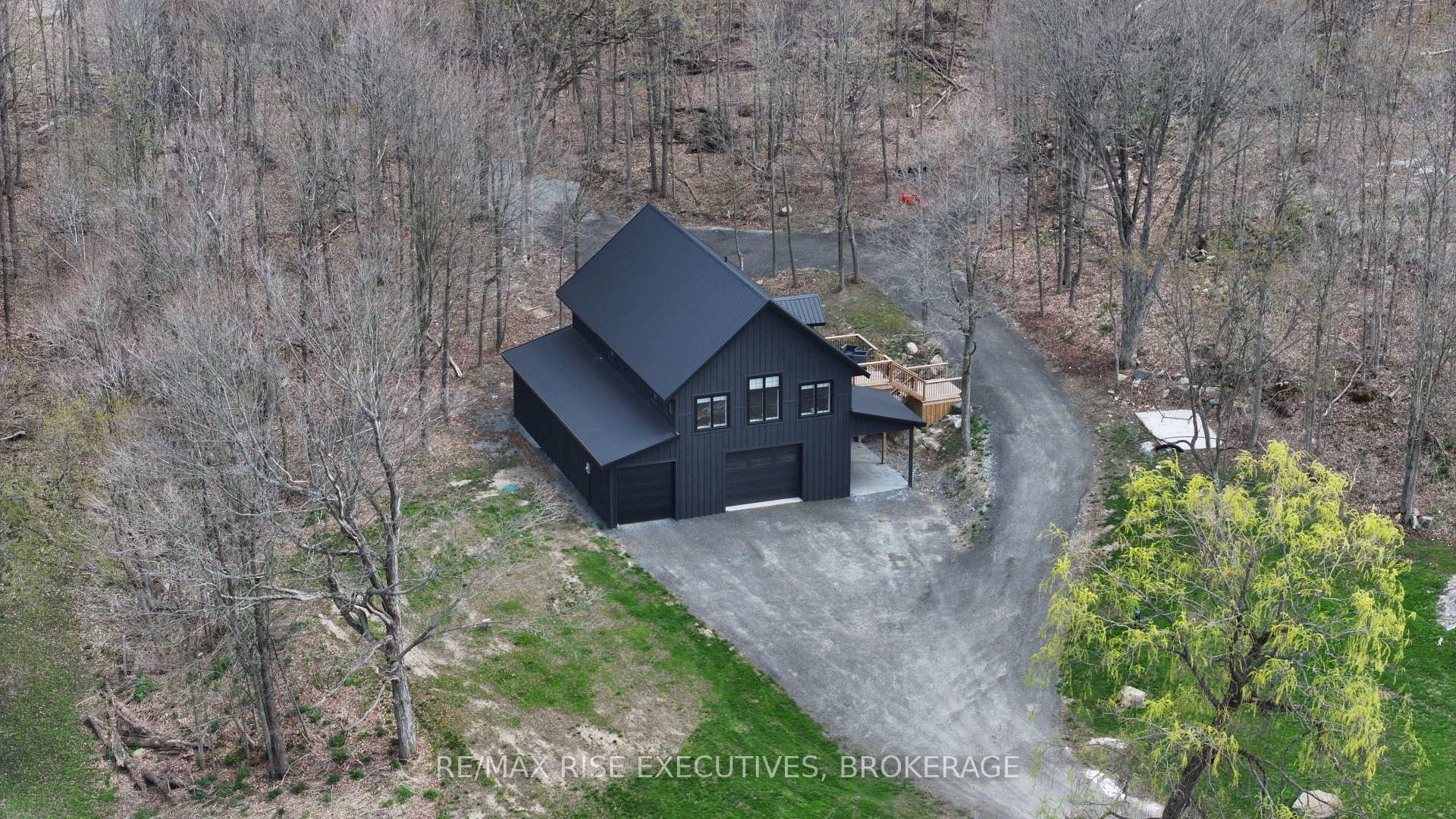 Photo de la propriété:  188 Red Horse Lake Road  ON K0E 0A6 