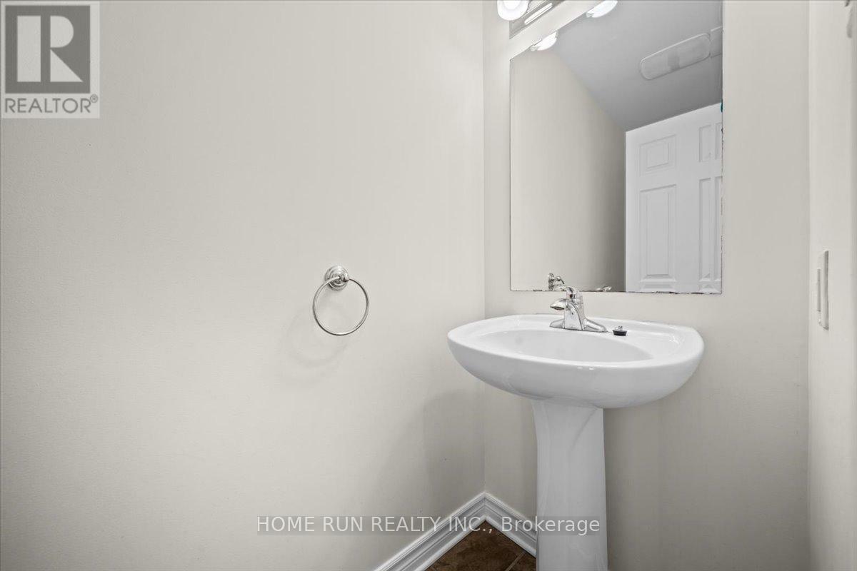 Property Photo:  143 Garrity Crescent  ON K2J 3T5 