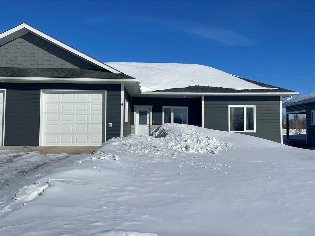 Property Photo:  4 Brettel Avenue  MB R0K 0H0 