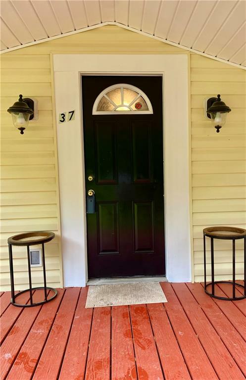 Property Photo: 37 Rosedale Road GA 30105