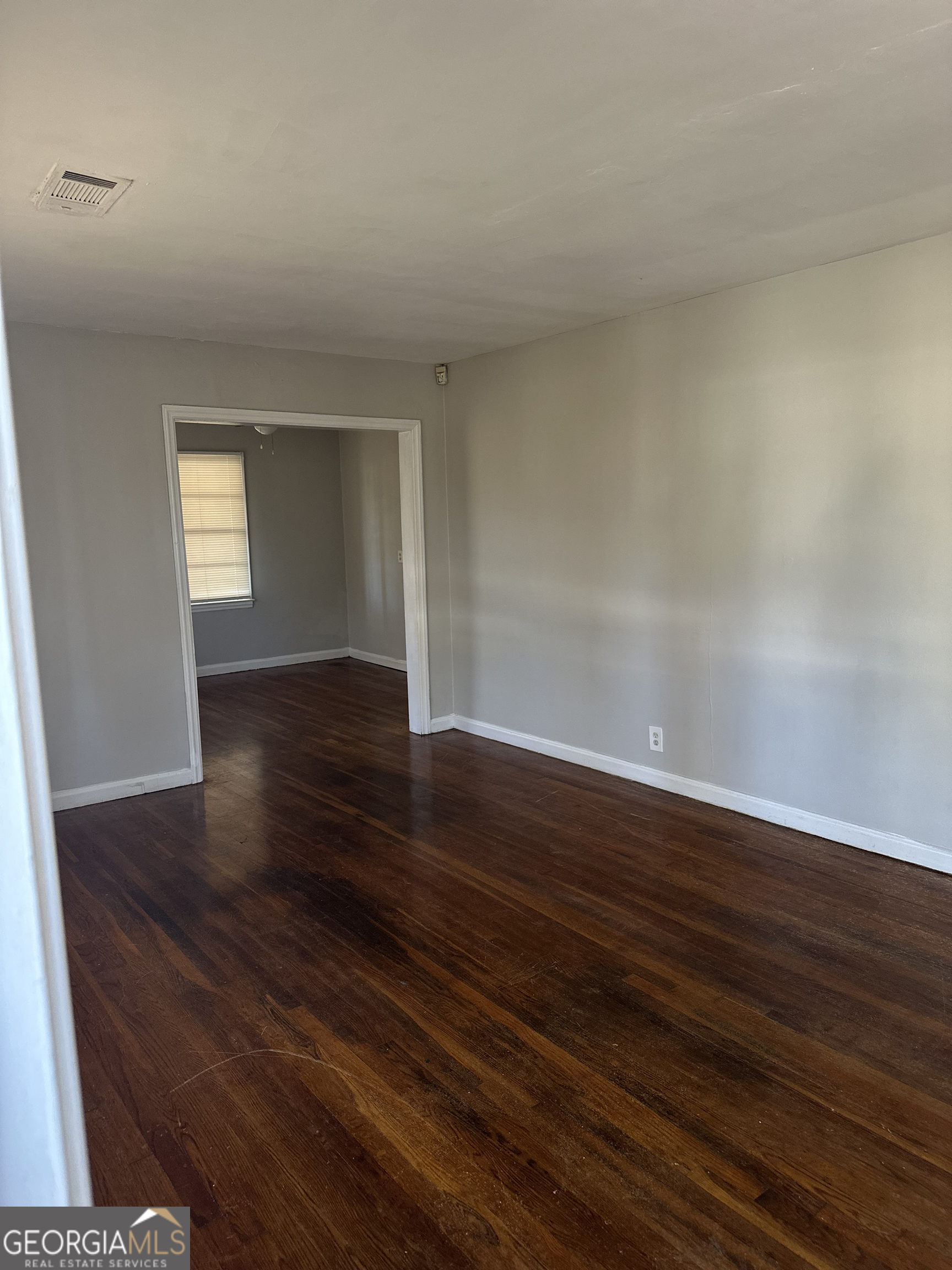 Property Photo: 1686 Valencia Road GA 30032