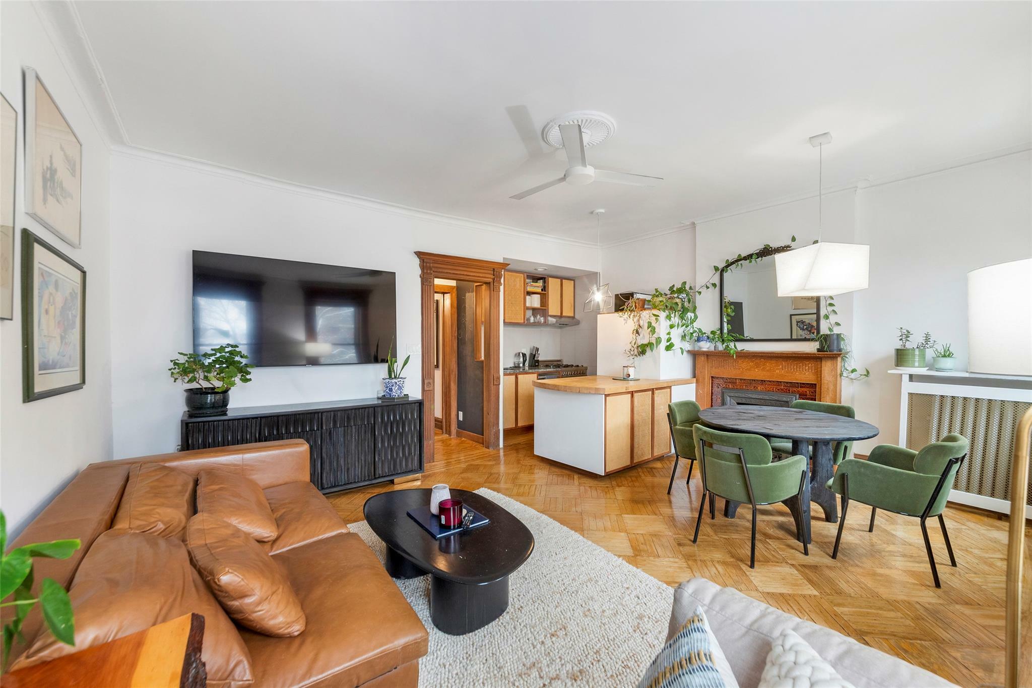 Property Photo: 905 Union Street 3 NY 11215