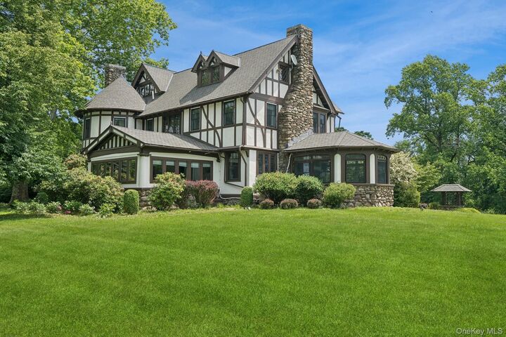 Property Photo:  157 Arcadia Road  NY 10924 
