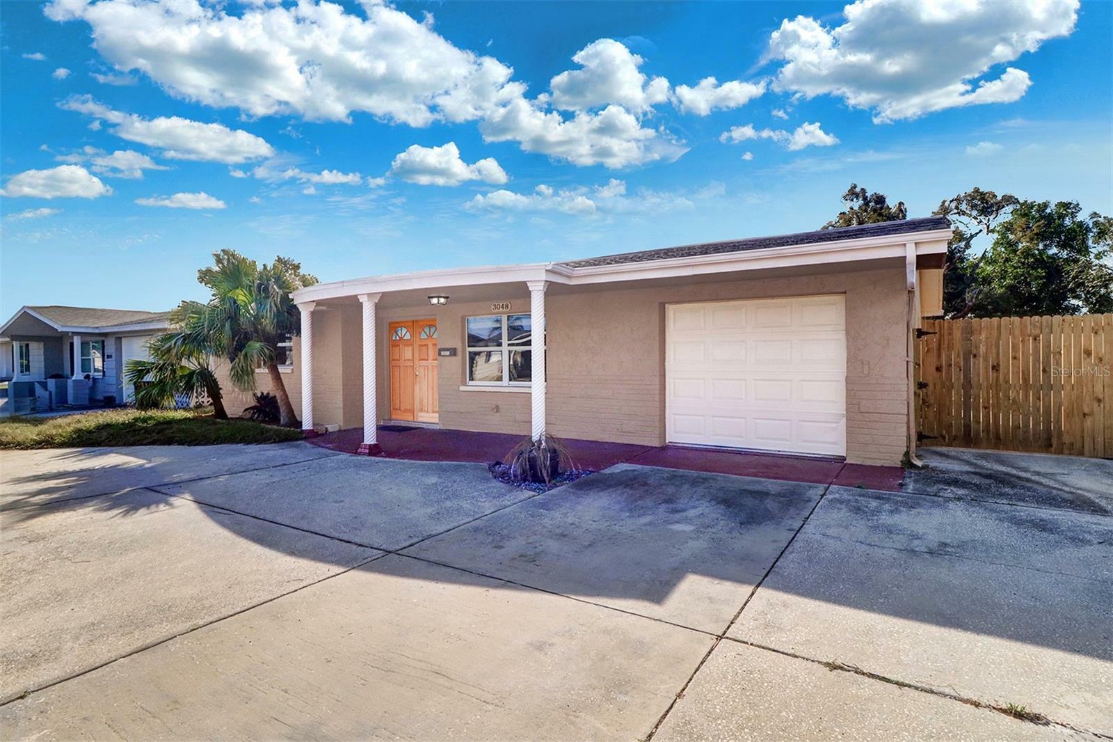 3048 Holiday Lake Drive  Holiday FL 34691 photo