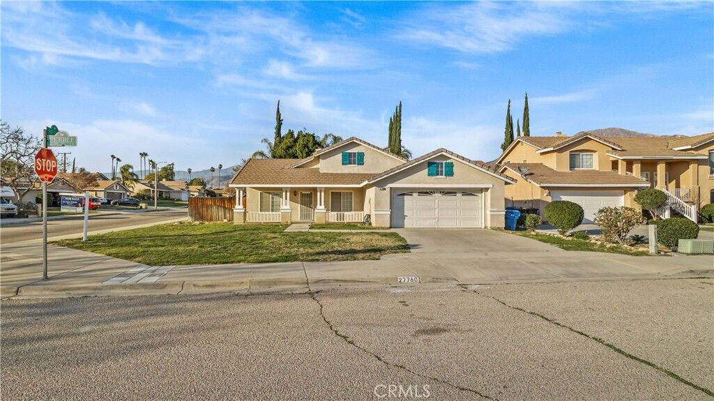 Property Photo:  27760 Pebble Court  CA 92346 
