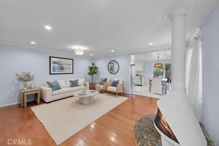 Property Photo: 1736 Speyer Lane CA 90278