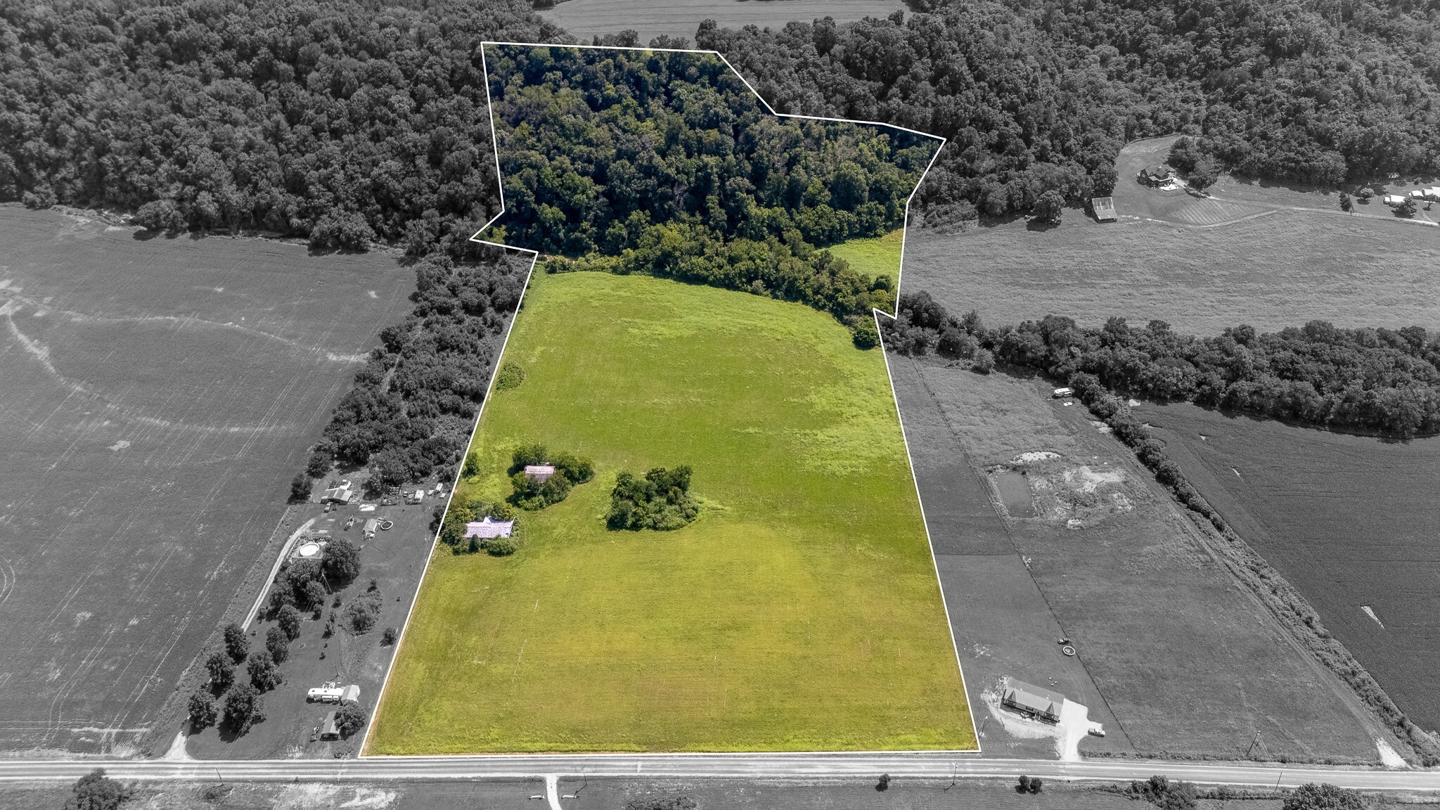Property Photo: 4000 Weakley Creek Road TN 38464