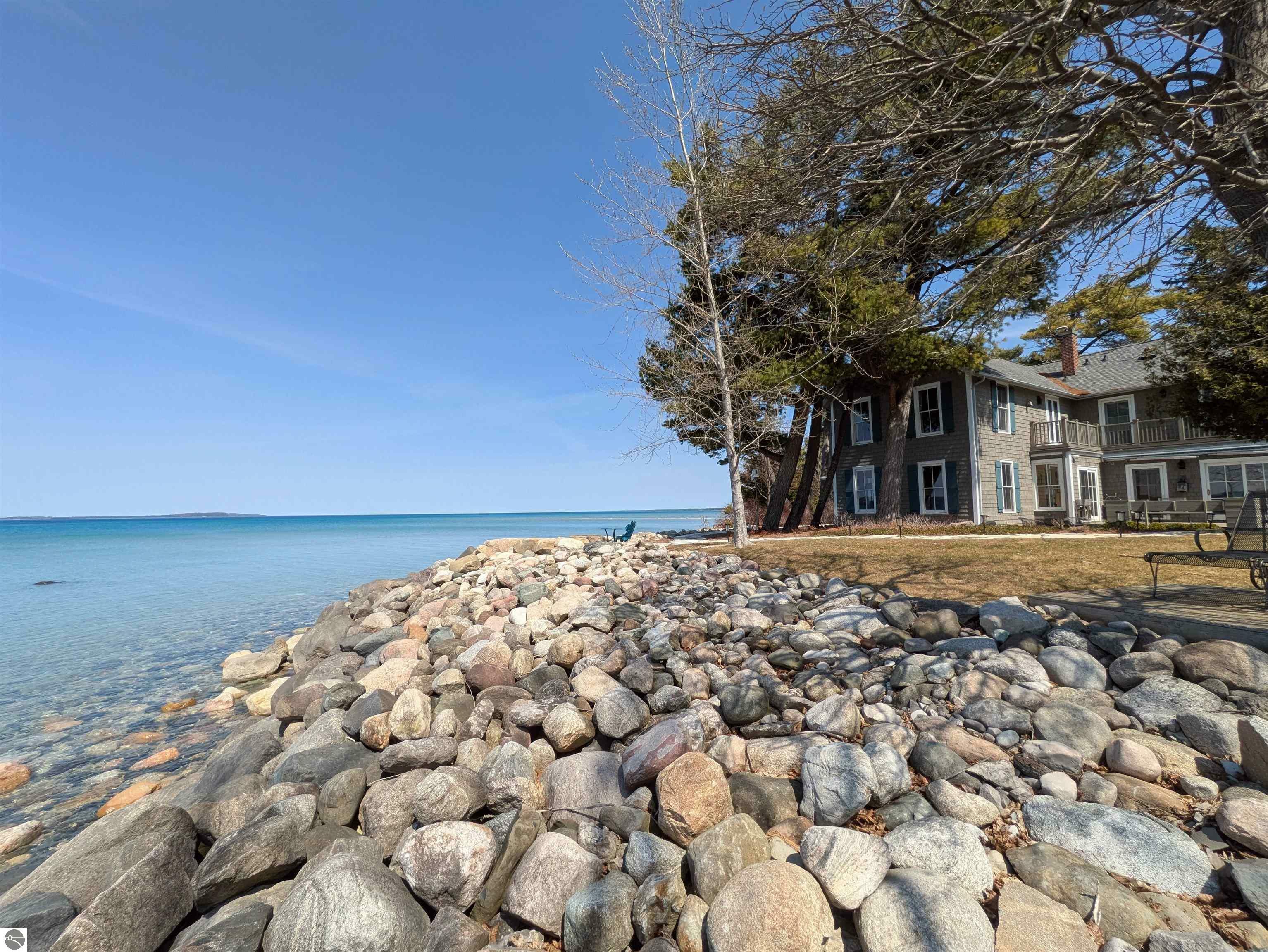 106 Oak  Elk Rapids MI 49629 photo