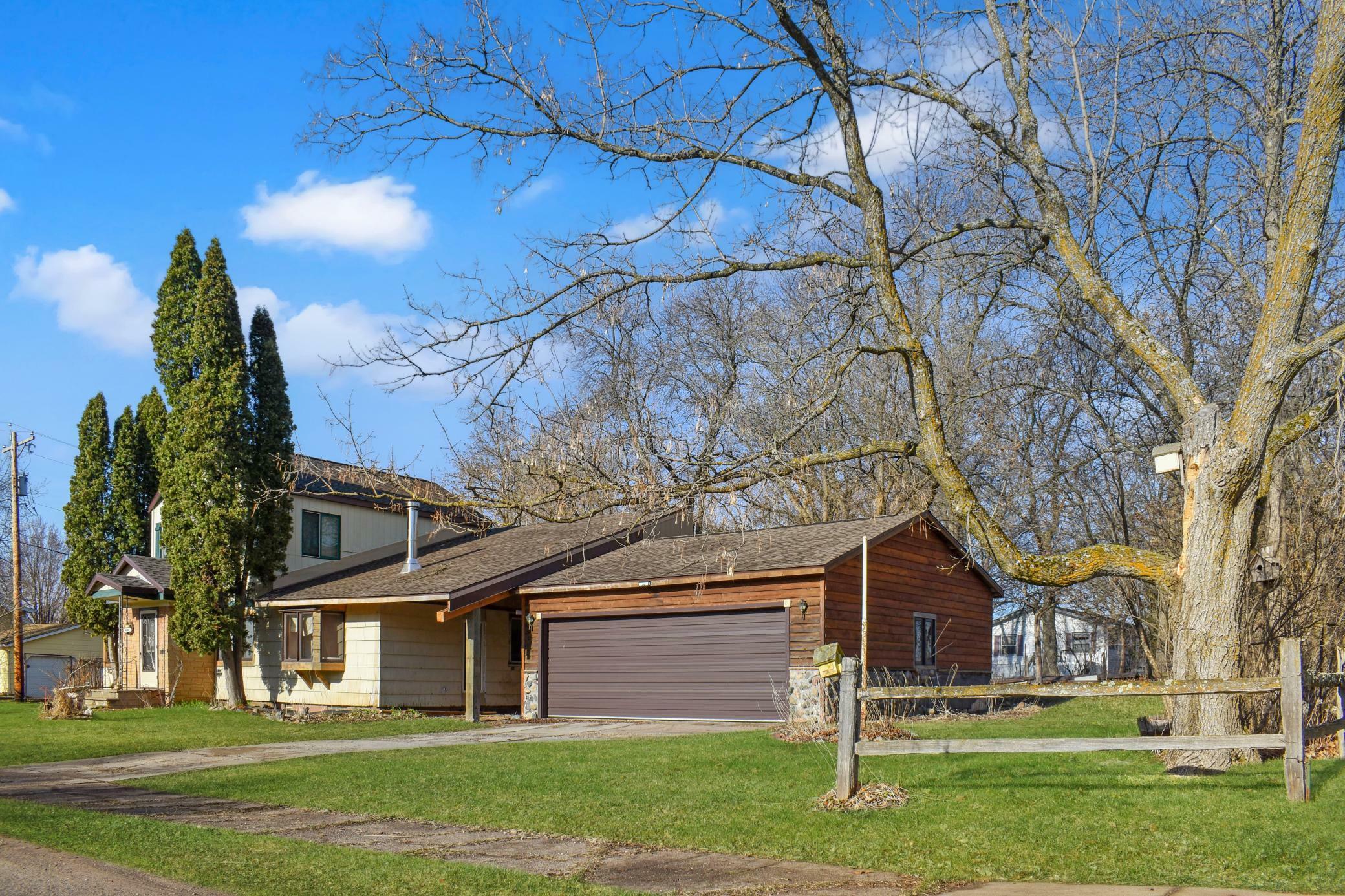 Property Photo: 202 6th Avenue SW MN 56441