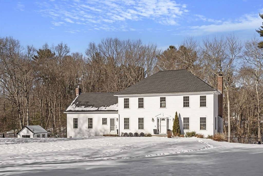 Property Photo:  10 Seten Circle  MA 01810 