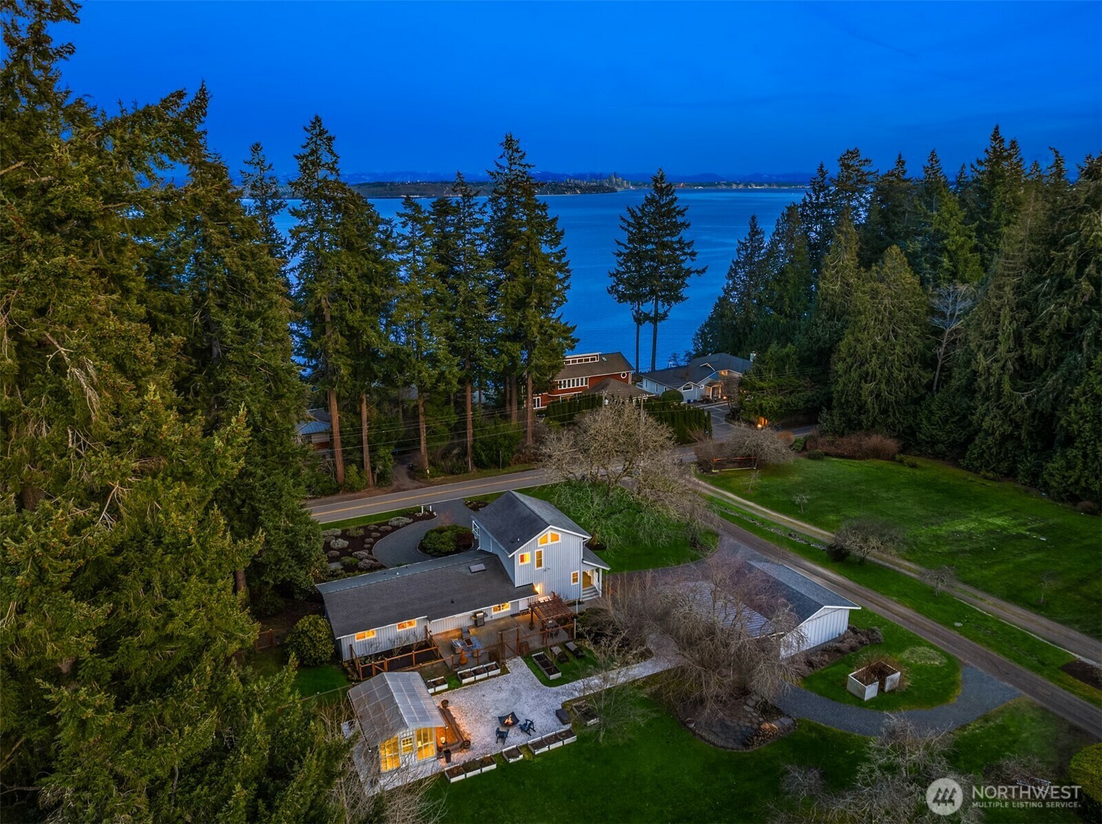 Property Photo:  12671  Sunrise Drive NE  WA 98110 