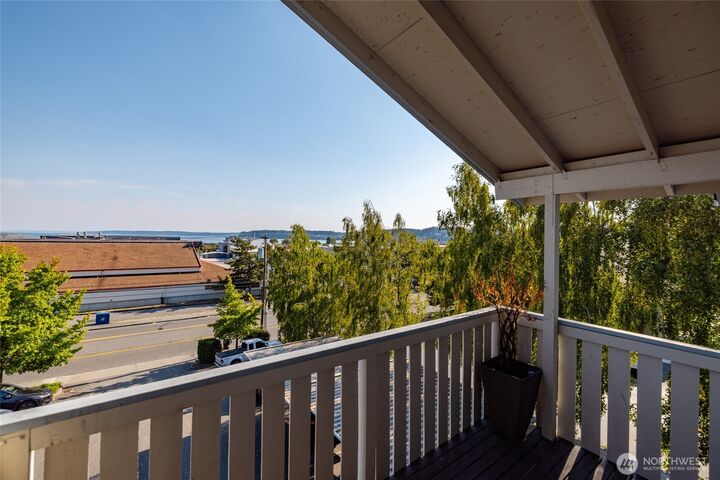 Property Photo: 320 SE Barrington Drive A302 WA 98277
