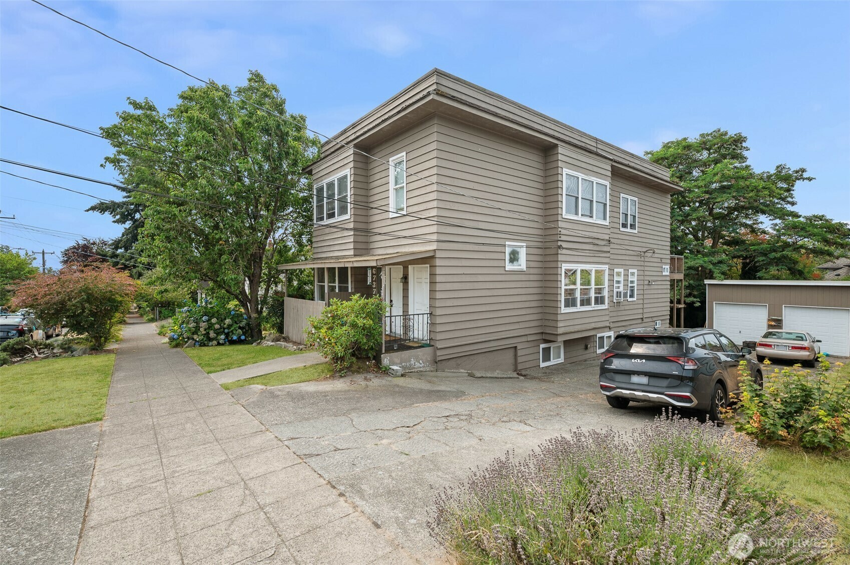 Property Photo:  6737  16th Avenue NW  WA 98117 