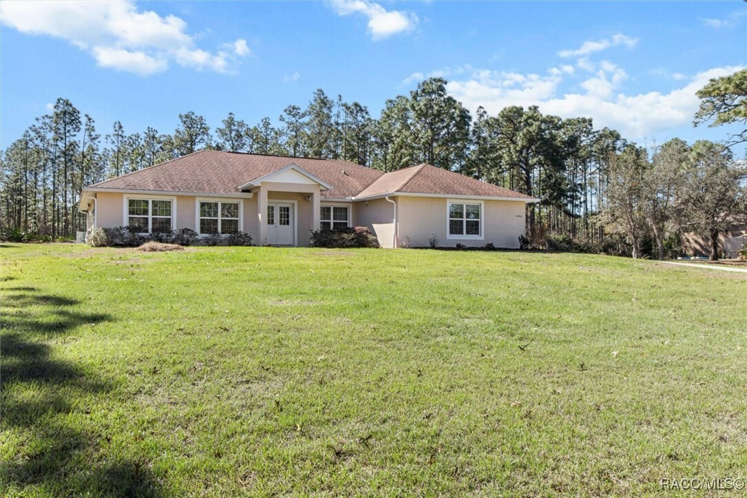 Property Photo: 5886 W Pawnee Drive FL 34465