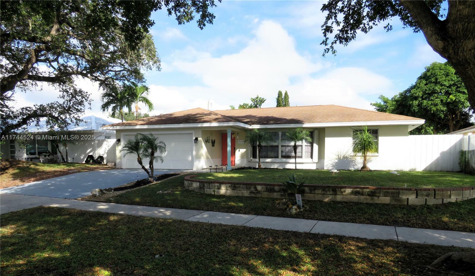 Property Photo:  2359 Gabriel Ln  FL 33406 