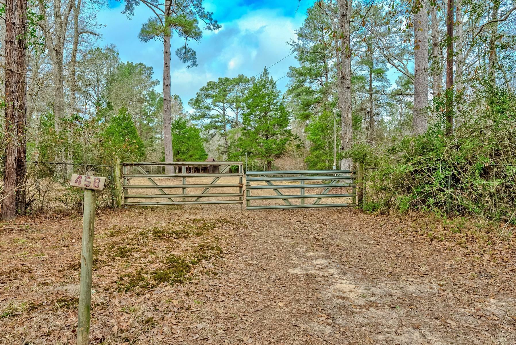 Property Photo:  458 County Road 3061  TX 75956 