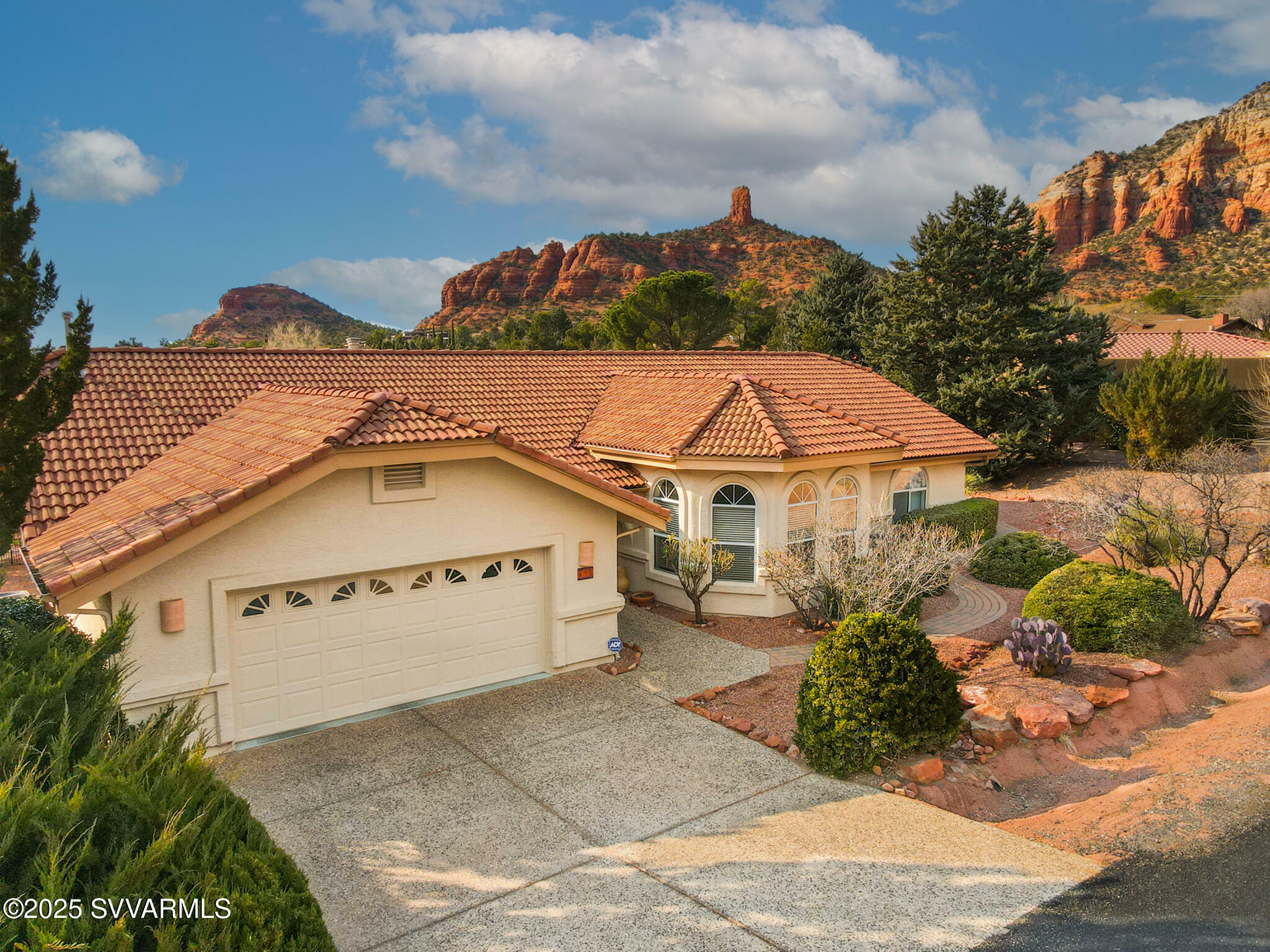 Property Photo:  695 Rodeo Rd  AZ 86336 