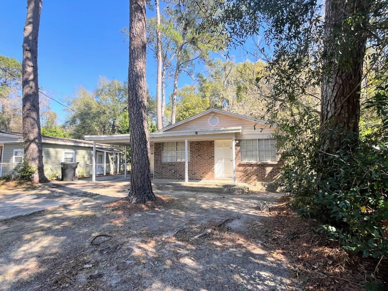 Property Photo:  2709 Lake Munson Street  FL 32310 