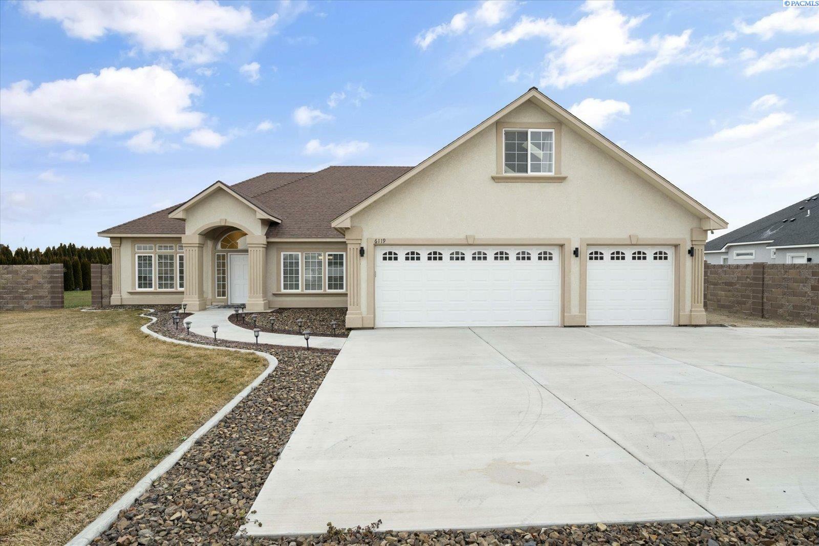 Property Photo: 6119 W Court St WA 99301