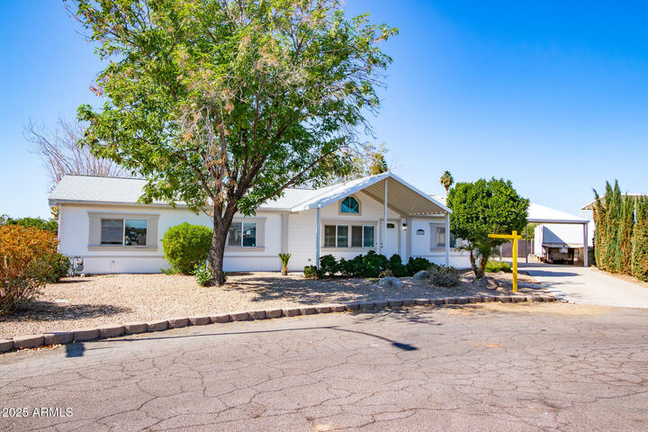 Property Photo: 15618 N 68th Drive AZ 85382