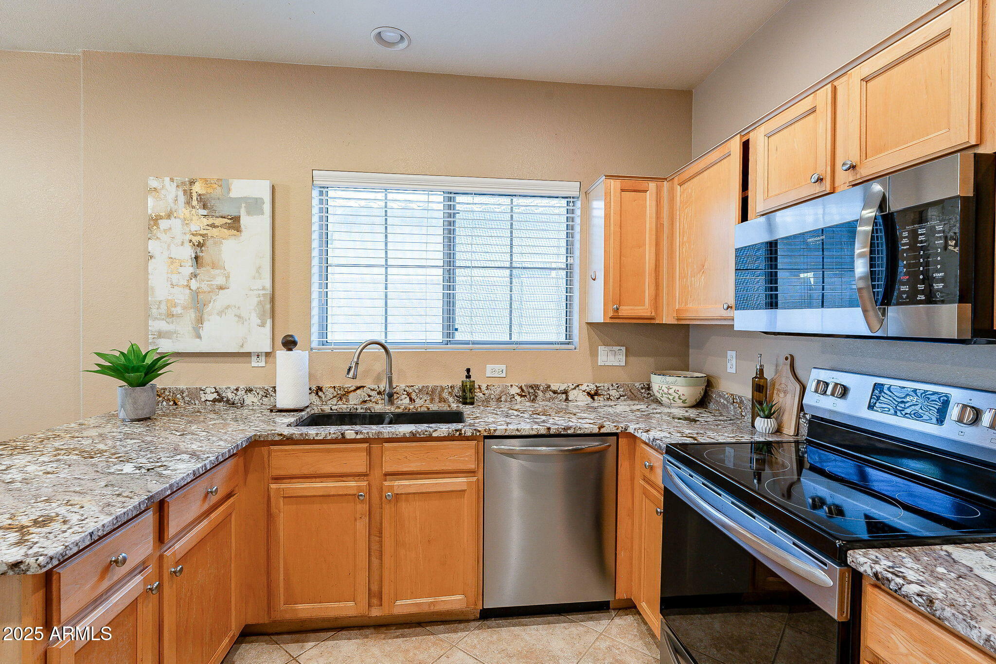 Property Photo:  40746 N Boone Lane  AZ 85086 