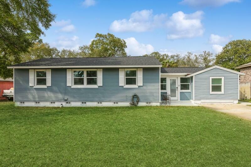 Property Photo:  236 NE Beachview Drive  FL 32547 