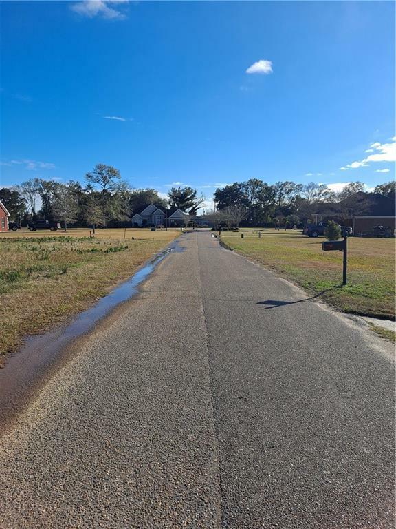 Property Photo:  0 Bay Pointe Boulevard W  AL 36541 