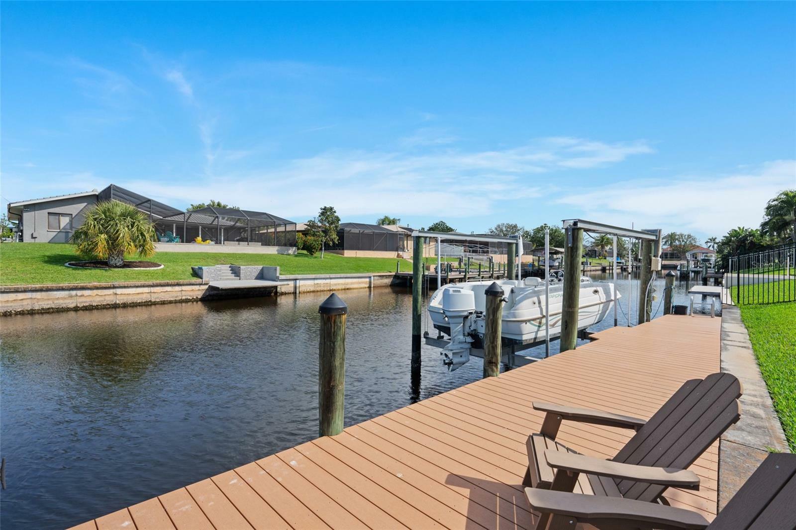 Property Photo: 1425 SE 29th Terrace FL 33904