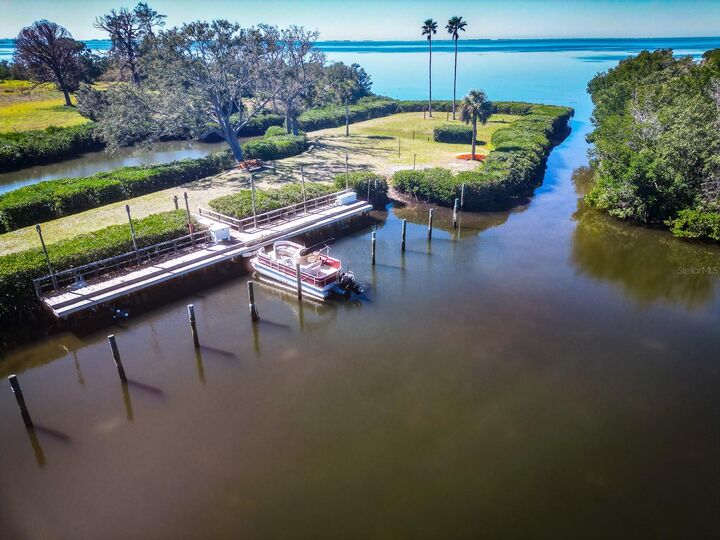 Property Photo: 504 S Florida Avenue 225 FL 34689